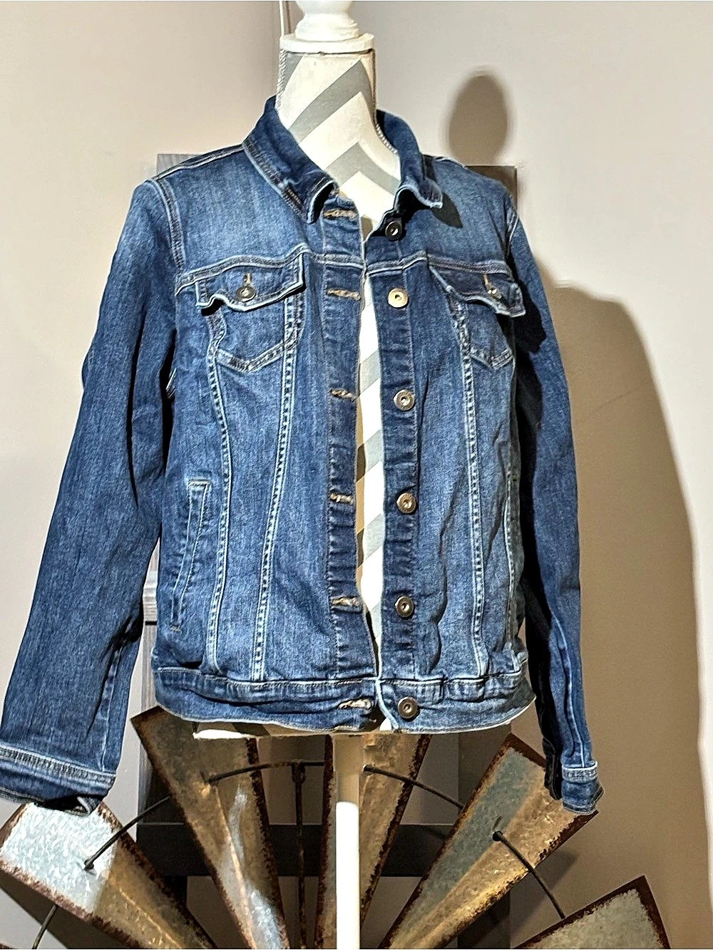 TORRID Modern Denim Trucker Jacket Blue Size 2